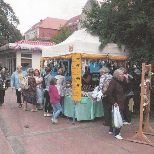 sklep w parku 02